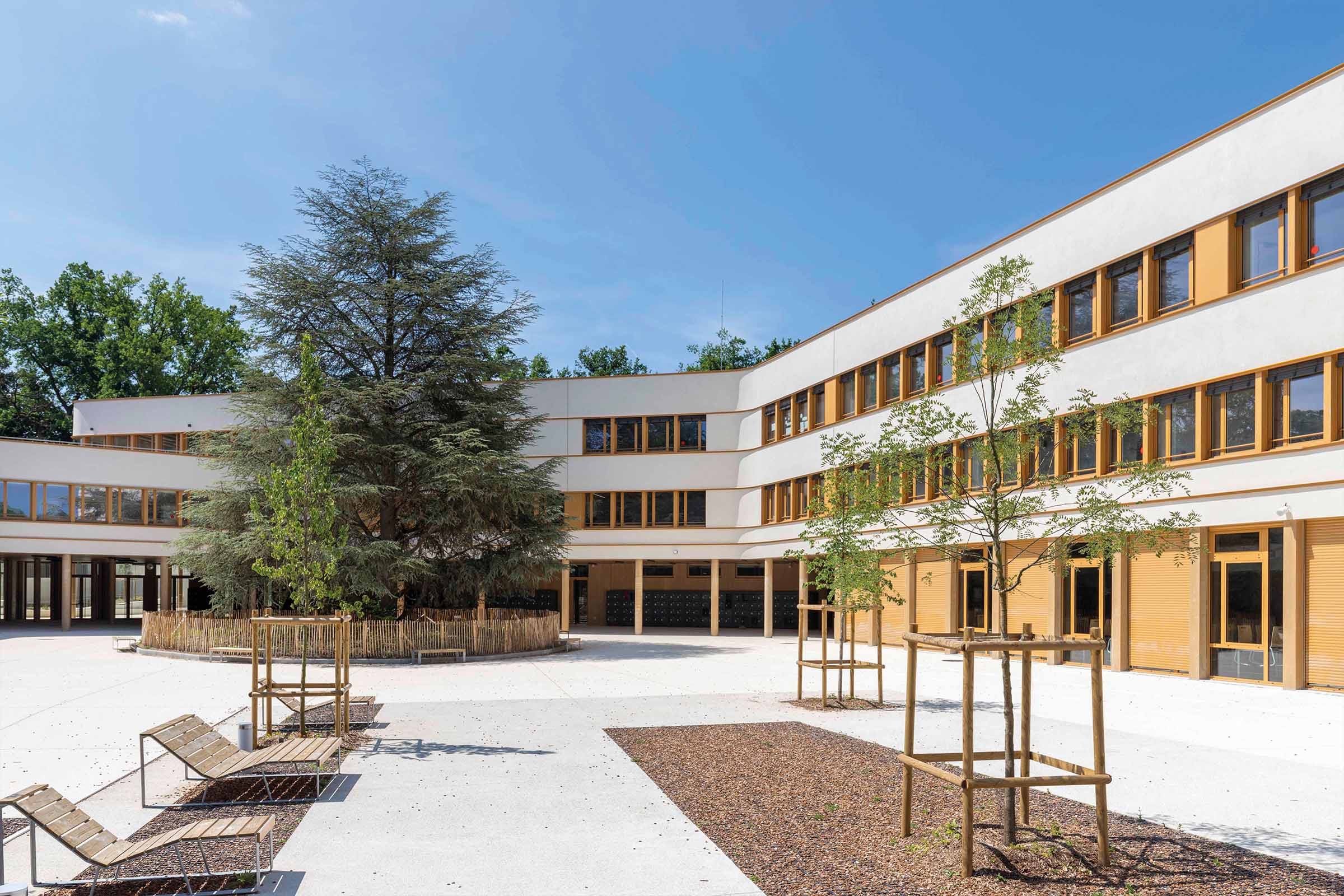 ITE Sto sur COB – StoTherm Mineral sur COB - Collège Claudine Hermann, Massy (91)